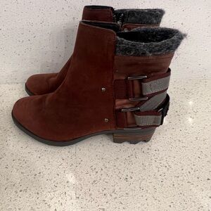 Sorel Lolla Chestnut Rusty Red Distressed Leather Ankle Boots Size 5